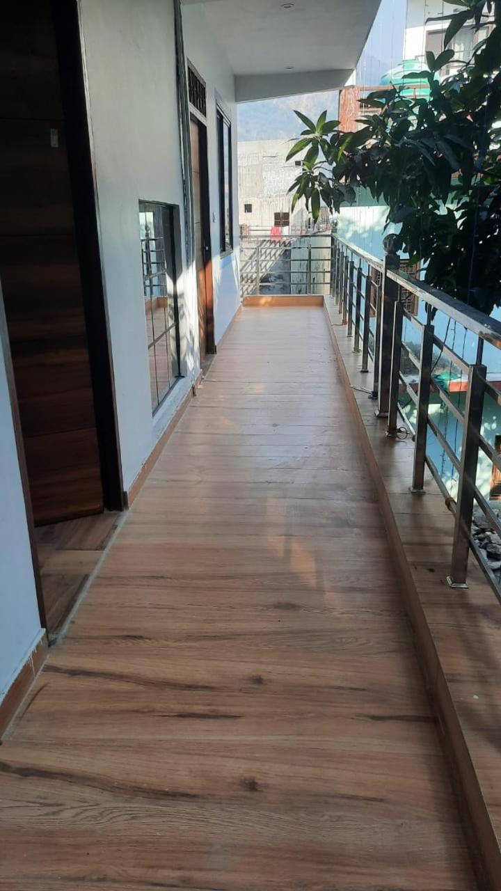 Crescent Moon Homestay Rishikesh Exterior photo