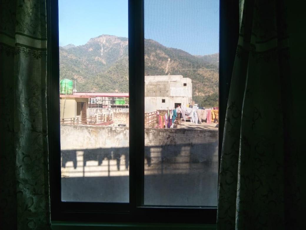 Crescent Moon Homestay Rishikesh Room photo